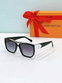 Picture of Louis Vuitton Sunglasses _SKUfw79164253fw